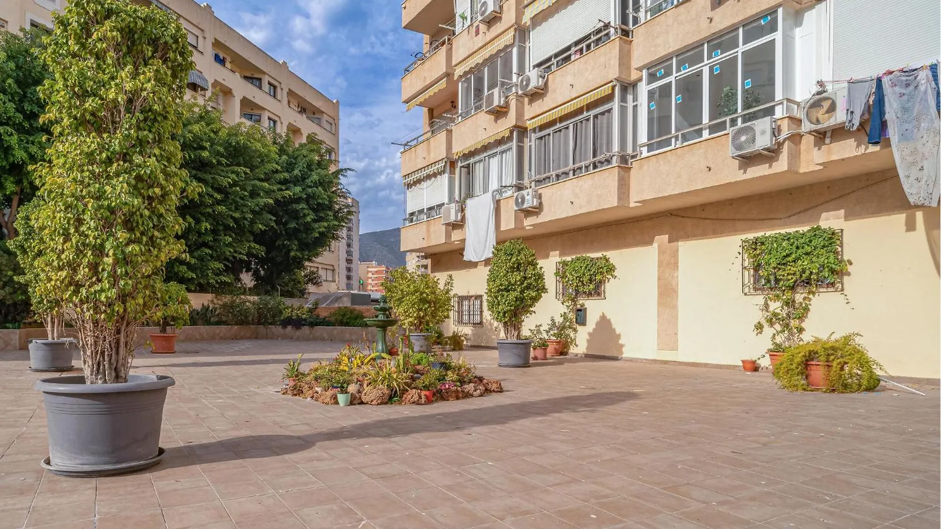 Gorgeous Apartment In トレモリノス